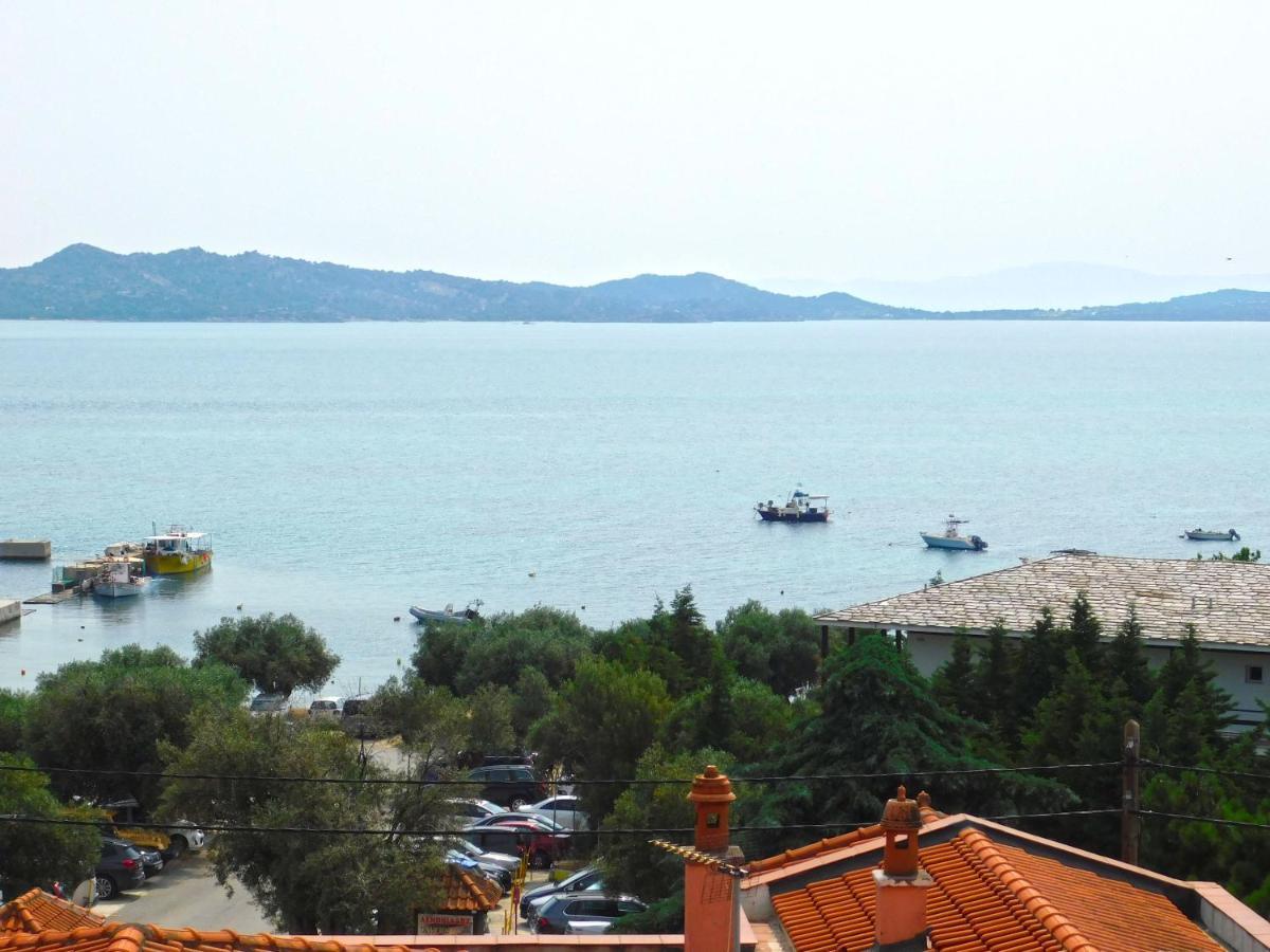 Yulia Guest House อูรานูโปลี ภายนอก รูปภาพ